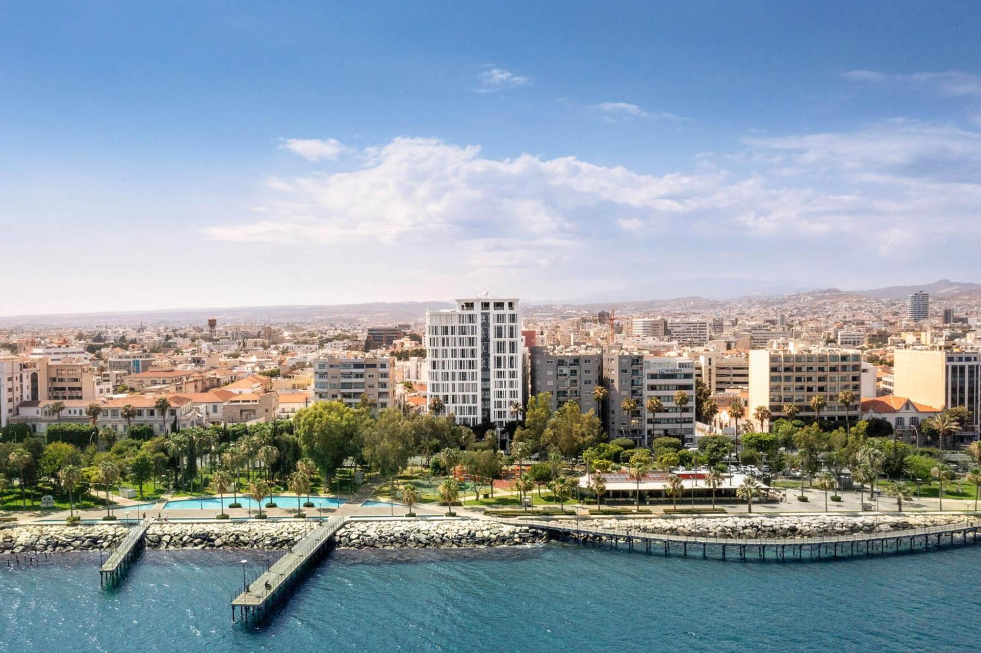 Nyx Hotel Limassol By Leonardo Hotels Exterior foto