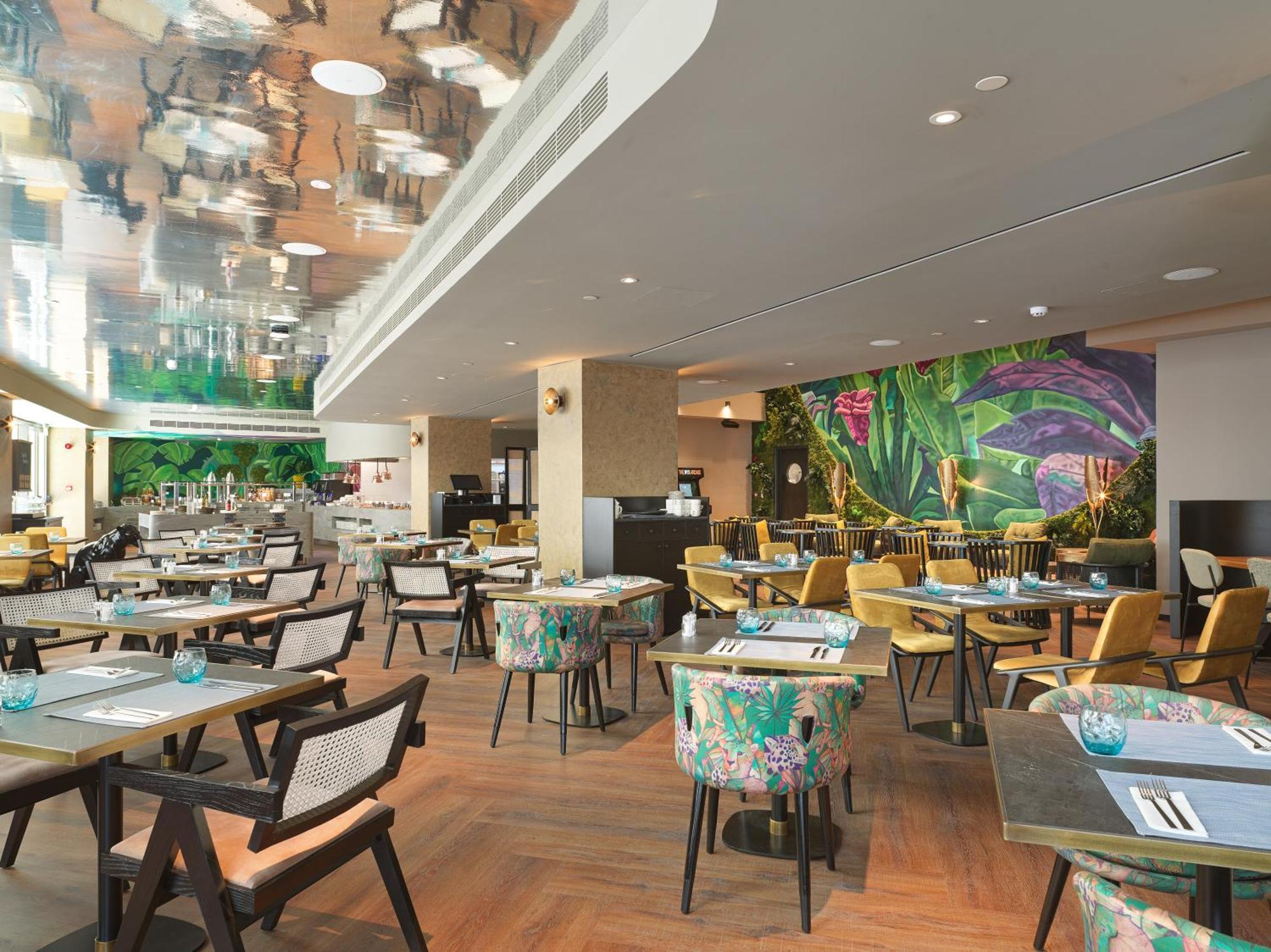 Nyx Hotel Limassol By Leonardo Hotels Exterior foto